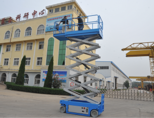 國際高空作業(yè)平臺聯(lián)盟(IPAF)中國代表白日來(lái)廠(chǎng)參觀(guān)考察